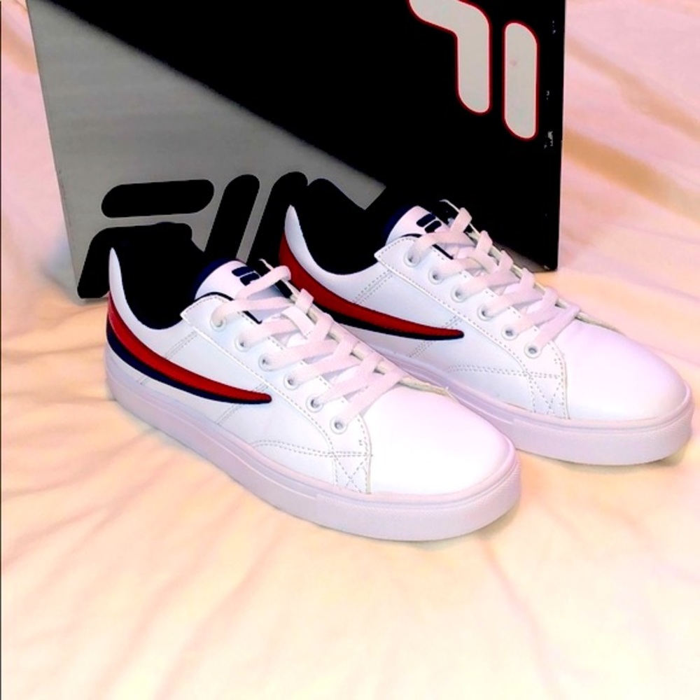 Fila sneakers retro OG low top white with red/blue detail 9 NIB